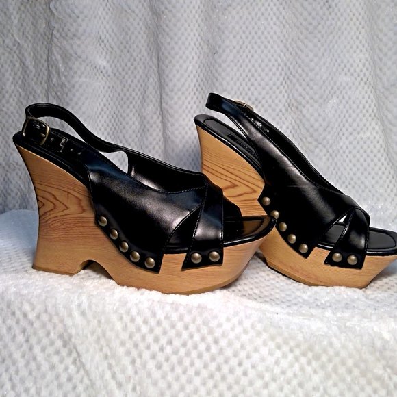 Splash Wedge Heels - Picture 2 of 7